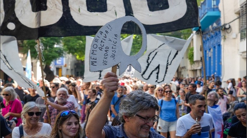 La movilización será desde las 17 en la plaza San Martín, por calle San Lorenzo, hacia el Monumento a la Bandera.