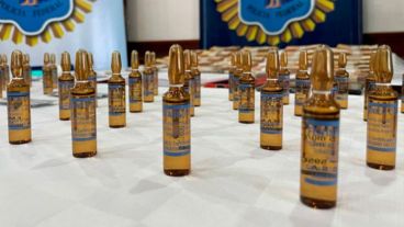 El fentanilo es 100 veces más potente que la morfina y 50 veces más potente que la heroína como analgésico.