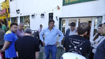 Los techos del club y del cuartel de Bomberos de Funes colapsaron por la tormenta de granizo.