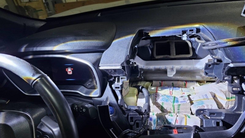 Parte del dinero incautado.