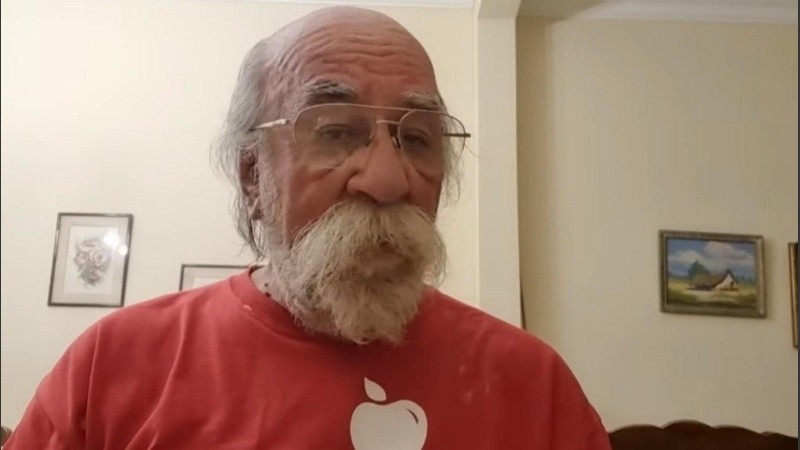 El periodista, conductor y escritor Raúl Bigote Acosta.