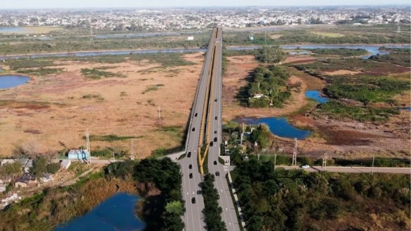 Nueva disputa entre Provincia y Nación, ahora por las obras del puente entre Santa Fe y Santo Tomé.