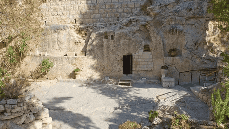La investigación arqueológica en el Santo Sepulcro generó gran interés en todo el mundo.
