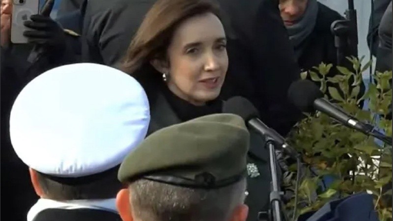 La vicepresidenta acompañó el reclamo de excombatientes en un acto en Ushuaia.