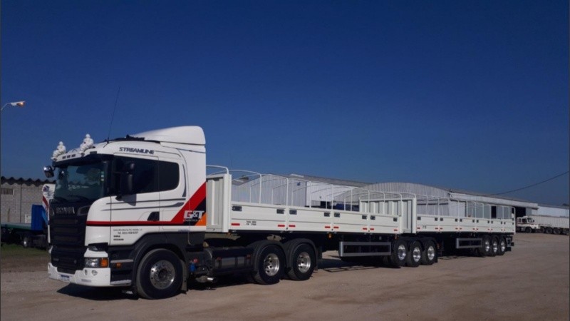 Así son los camiones que empezarán a circular por la autopista Rosario - Santa Fe y otras rutas de la provincia.