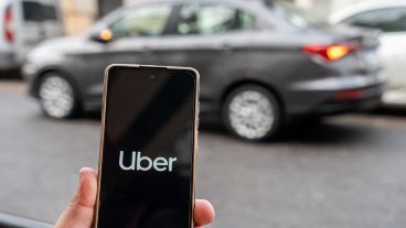 Uber y Didi, las aplicaciones apuntadas por los taxistas.