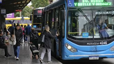 El movimiento de colectivos en Rosario en pleno paro general.