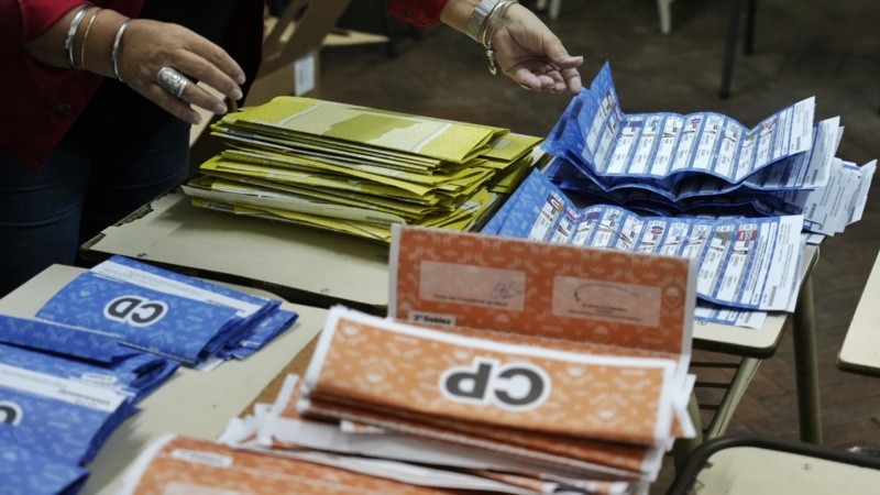 Se eligen 19 convencionales departamentales: uno por cada distrito.