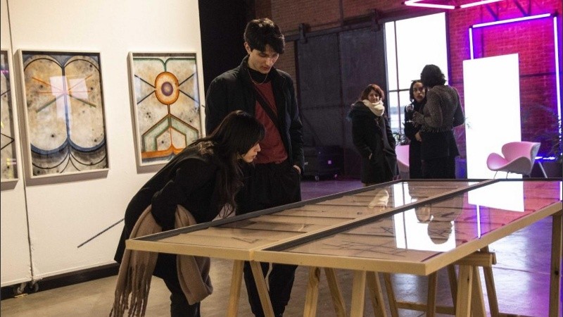 Una posta de la MicroFeria de Arte de Rosario.