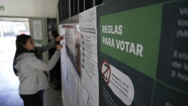 Los rosarinos acudieron a las escuelas el pasado 13 de abril. Hubo una baja participación ciudadana.