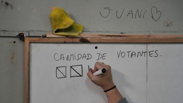 Los rosarinos acudieron a las escuelas el pasado 13 de abril. Hubo una baja participación ciudadana.