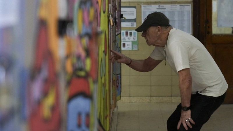 Los rosarinos acudieron a las escuelas el pasado 13 de abril. Hubo una baja participación ciudadana.