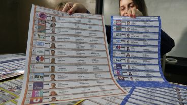 Los rosarinos acudieron a las escuelas el pasado 13 de abril. Hubo una baja participación ciudadana.