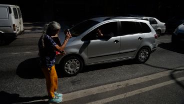 Desde toallones a dulces. Carmen vendió de todo y ahora se refugia en los turrones, que son más baratos.