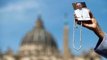 El papa Francisco murió este lunes.