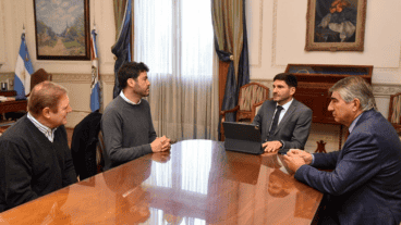 Pullaro convocó a la oposición, pero desoyó su reclamo para posponer la Convención.