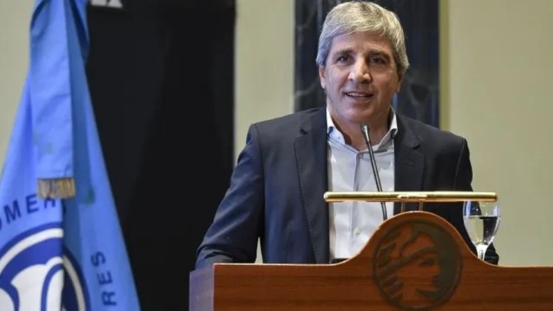 El ministro de Economía Luis Caputo hizo el anuncio.