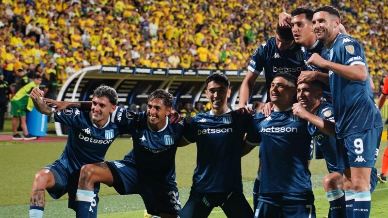 Racing logró un triunfazo en Colombia por la Copa Libertadores.