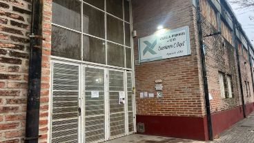 La escuela Vigil en donde dejaron un mensaje mafioso.