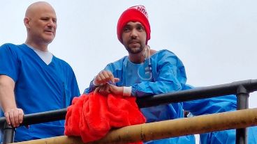 Esta fue la primera aparición pública de Grillo, quien recibió el impacto de un cartucho de gas lacrimógeno