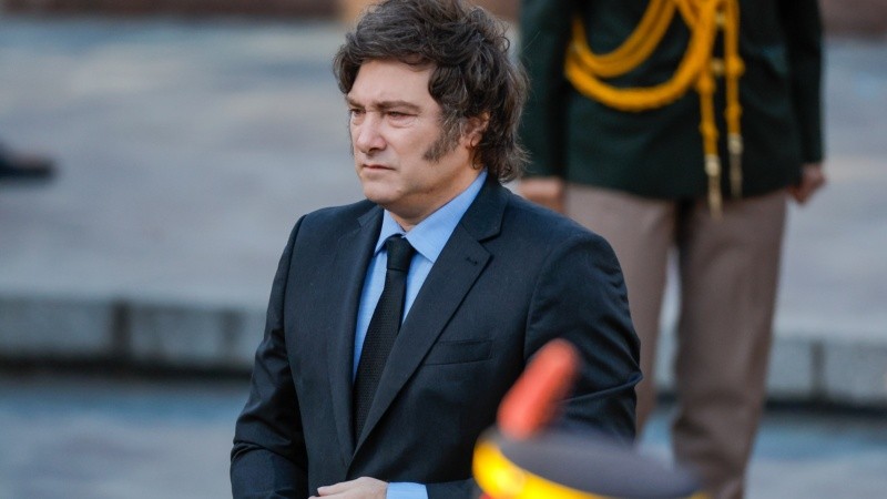 Milei volvió a Argentina sin foto con Trump