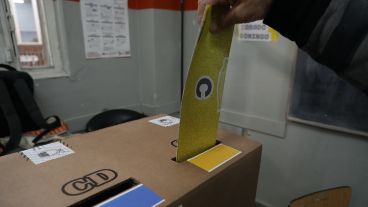 Esta vez los rosarinos se encontrarán con una sola boleta única en el cuarto oscuro.