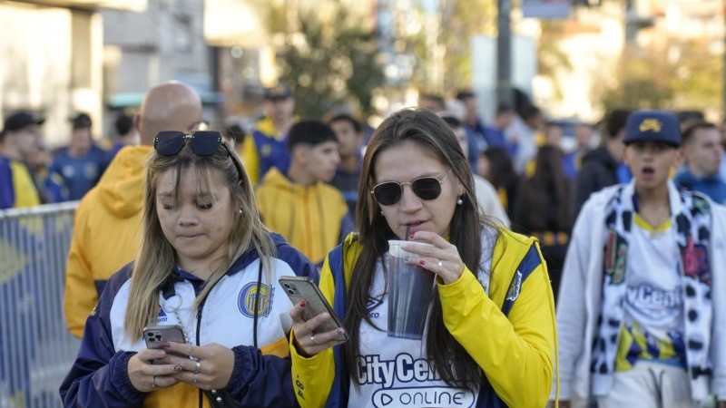 La previa canalla en el Gigante antes del cruce ante Huracán.