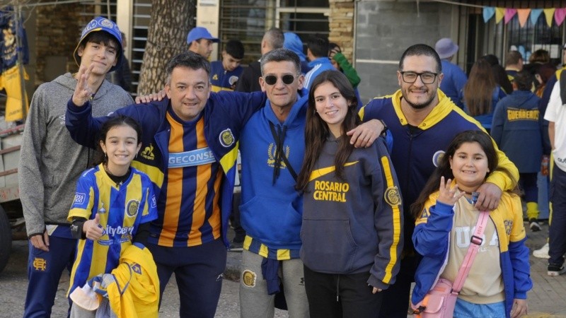 La previa canalla en el Gigante antes del cruce ante Huracán.