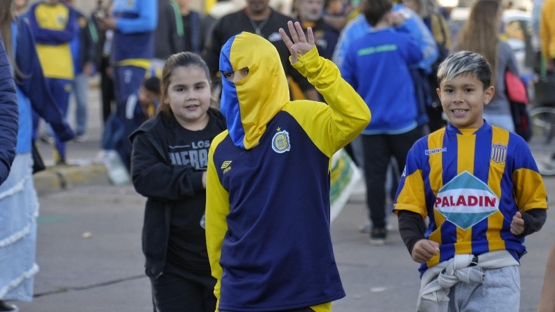 La previa canalla en el Gigante antes del cruce ante Huracán.
