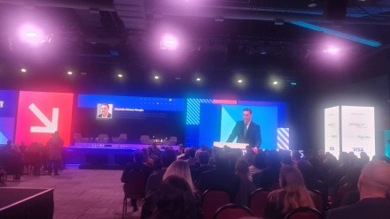 Gómez Minujin planteó los desafíos para mejorar la competividad argentina.