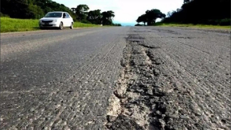 La ruta 34, una de las que más padecen los conductores por la falta de mantenimiento.