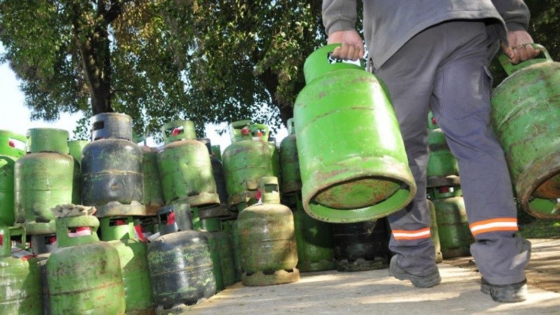 Esta semana se incrementó la demanda de garrafas por la ola polar.