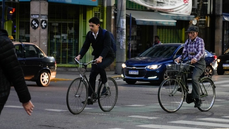 El casco, elemento de seguridad fundamental también para la bicicleta.