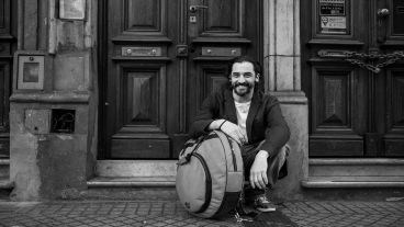 Mangini presentará su nuevo trabajo junto a Matías Dabanch en piano, Maia Korosec en contrabajo yen guitarra Ivo Mazzeo.