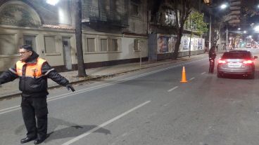 En el caso de los controles vehiculares, entre el pasado jueves por la noche y el domingo se llevaron a cabo 710 fiscalizaciones a conductores en diferentes puntos.