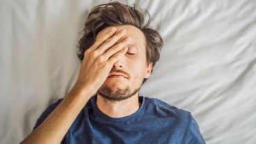 Científicos del Conicet identificaron una "leve atrofia" cerebral en pacientes con covid prolongado.