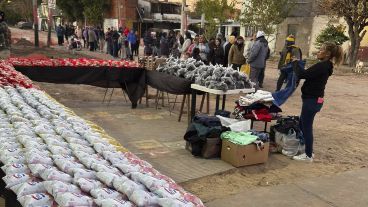 El comedor necesita ayuda para seguir sus tareas.