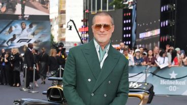 Una forma de combinar prendas ajustándose netamente al color.