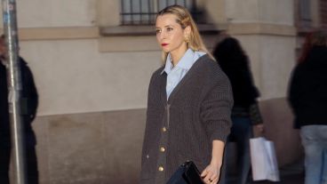 Una prenda que se adapta tanto a looks diurnos como nocturnos.