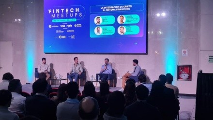 Los directivos de Binance, Ripio y LB Finanzas hablaron del mundo cripto en el Fintech Meetups.