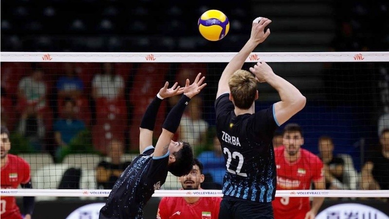 El equipo que conduce Marcelo Méndez perdió por 3 a 1.