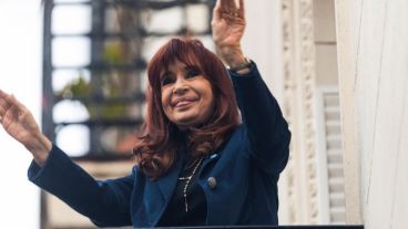 Cristina Kirchner volvió a cuestionar la sostenibilidad del plan económico de Javier Milei.