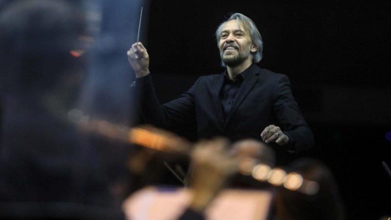 Silvio Viegas es conductor titular de la Orquesta Sinfónica Provincial de Santa Fe.