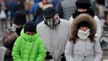 “Hay una gran pérdida de calor por la cabeza sobre todo en los más pequeñitos”, dijo la subdirectora del Vilela. 