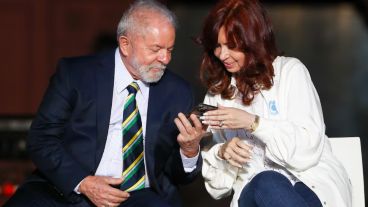 El presidente de Brasil Lula da Silva y la ex presidenta de Argentina Cristina Kirchner.