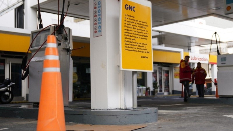 Estaciones de GNC de Córdoba, Jujuy, Tucumán, Mendoza y San Juan suspendieron el servicio por 24 horas. En Rosario, la interrupción fue dispar.