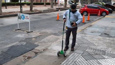 Caminatas por las veredas y controles en gabinetes.
