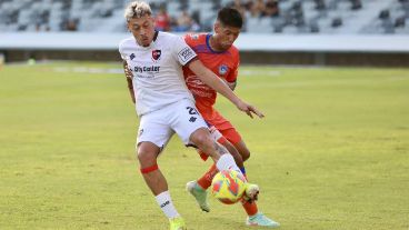 Herrera tuvo la única clara del primer tiempo.