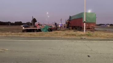 El accidente ocurrió este lunes cerca de las cinco de la tarde en el cruce de la A012 con la ruta provincial 14.