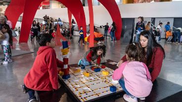 Una postal de El Jardín de los Niños.